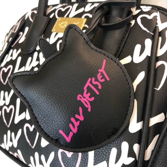 Betsey Johnson Luv handbag with cross body strap - Picture 5 of 8